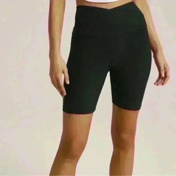 NWT Beyond Yoga Spacedye @ Your Leisure High Waisted 7" Short SZ M Darkest Night - Picture 3 of 4